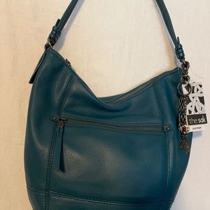the Sak Sequoia Leather Teal Sholderbag
